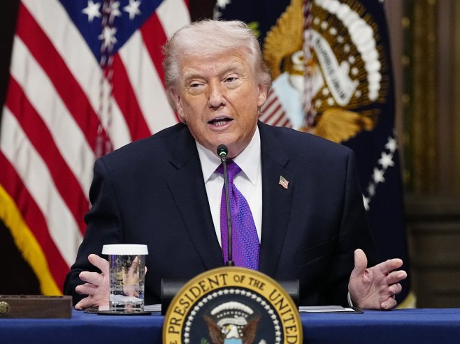 Доналд Трамп (Фото: EPA/BONNIE CASH / POOL) Доналд Трамп (Фото: EPA/BONNIE CASH / POOL) -