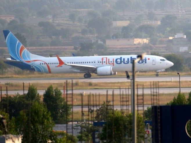 Авион (фото: EPA/SOHAIL SHAHZAD) Авион (фото: EPA/SOHAIL SHAHZAD) -