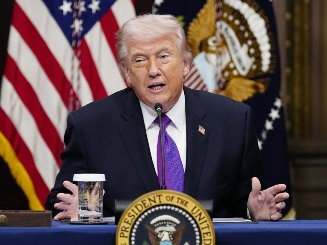 Доналд Трамп (Фото: EPA/BONNIE CASH / POOL) Доналд Трамп (Фото: EPA/BONNIE CASH / POOL) -