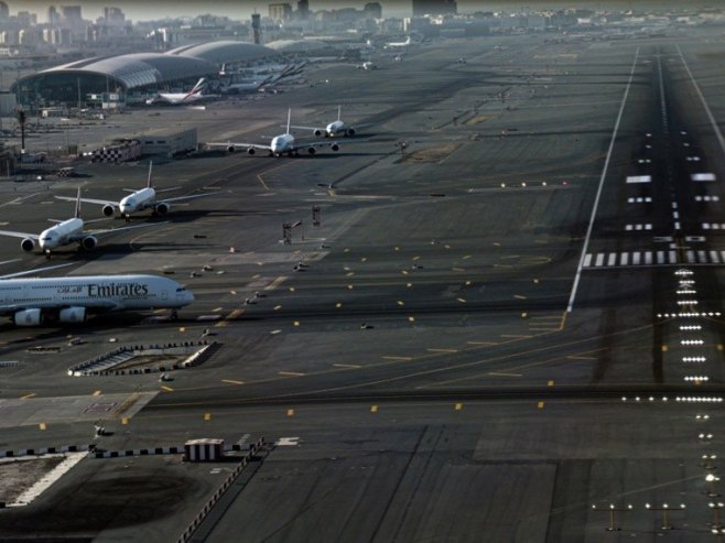Аеродром у Дубаију(фото: EPA/ALI HAIDER) Аеродром у Дубаију(фото: EPA/ALI HAIDER) -