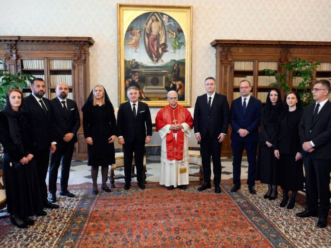 Чланови Предсједништва са папом Лавом Чланови Предсједништва са папом Лавом - Фото: Уступљена фотографија