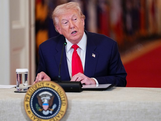 Доналд Трамп (Фото: EPA/AARON SCHWARTZ / POOL) Доналд Трамп (Фото: EPA/AARON SCHWARTZ / POOL) -