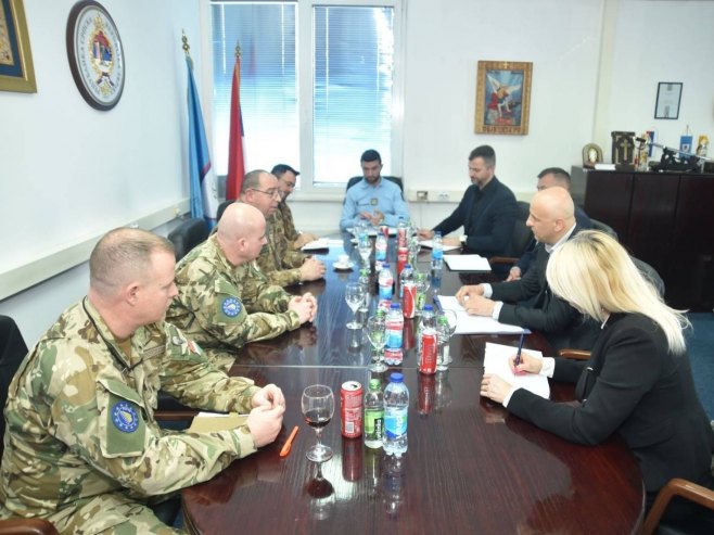 Кострешевић са ЕУФОР-ом Кострешевић са ЕУФОР-ом - Фото: Уступљена фотографија