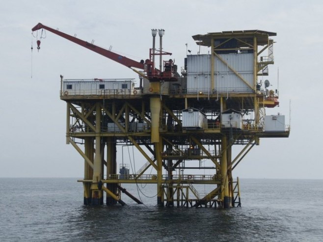 Нафтна платформа (Фото: EPA/GERARDO MENOSCAL, илустрација) Нафтна платформа (Фото: EPA/GERARDO MENOSCAL, илустрација) -