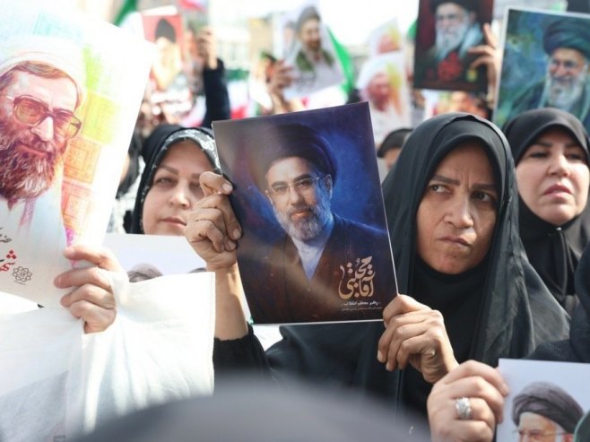 Моџтаба Хамнеи (Фото: EPA/ABEDIN TAHERKENAREH) Моџтаба Хамнеи (Фото: EPA/ABEDIN TAHERKENAREH) -