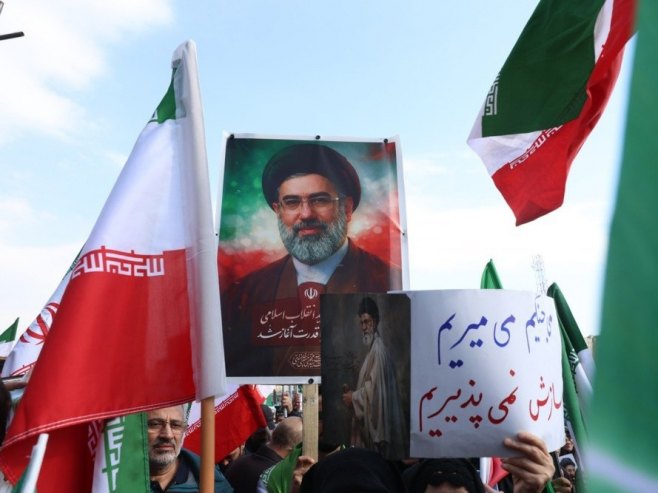 Мојтаба Хамнеи (фото: EPA/ABEDIN TAHERKENAREH) Мојтаба Хамнеи (фото: EPA/ABEDIN TAHERKENAREH) -