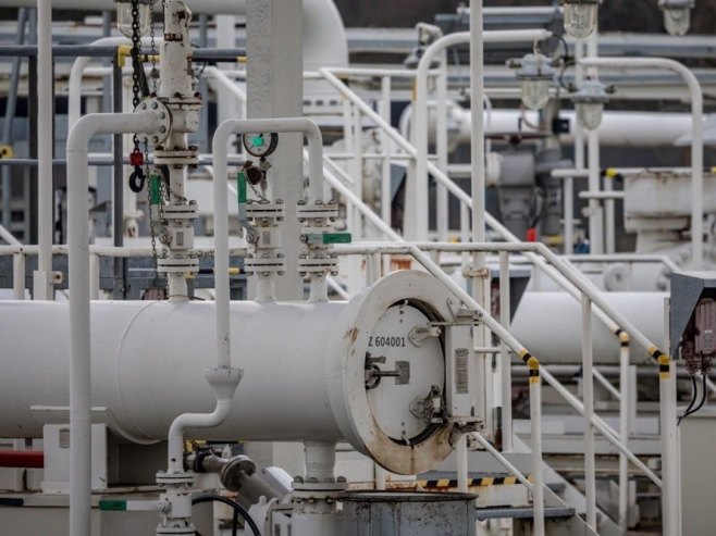 Нафта (фото: EPA/MARTIN DIVISEK - илустрација) Нафта (фото: EPA/MARTIN DIVISEK - илустрација) -