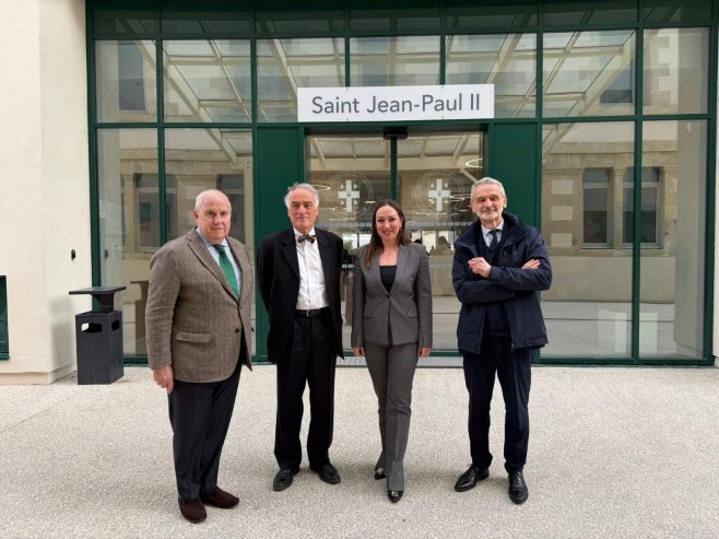 Бојана Кондић Панић - Католички институт у француском департману Вандеја Бојана Кондић Панић - Католички институт у француском департману Вандеја - Фото: СРНА