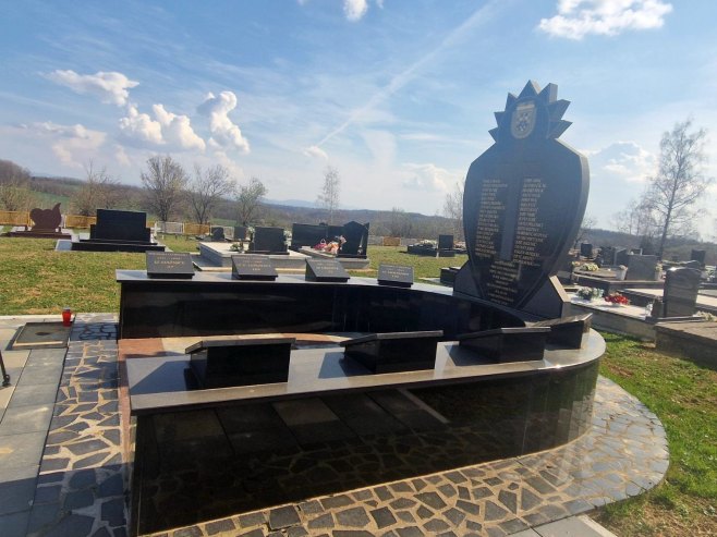 Споменик пораженим снагама ХВО у Модрану код Дервенте Споменик пораженим снагама ХВО у Модрану код Дервенте - Фото: РТРС