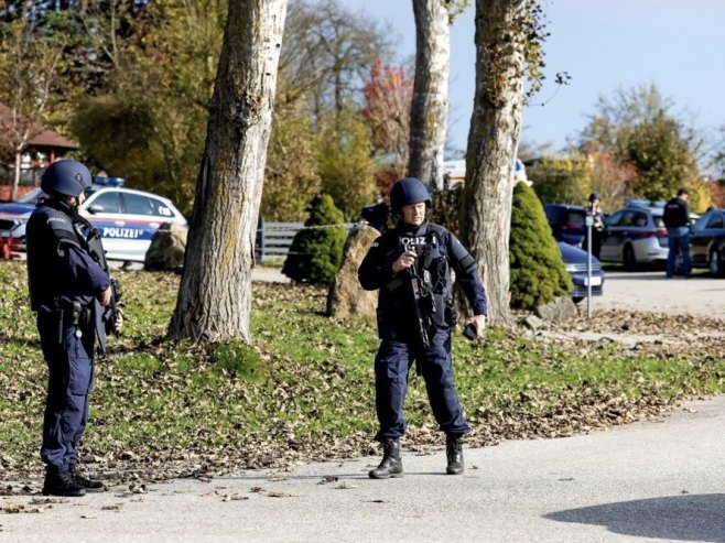 Полиција Аустрије (фото: EPA/FRANZ PLECHINGER - илустрација) Полиција Аустрије (фото: EPA/FRANZ PLECHINGER - илустрација) -
