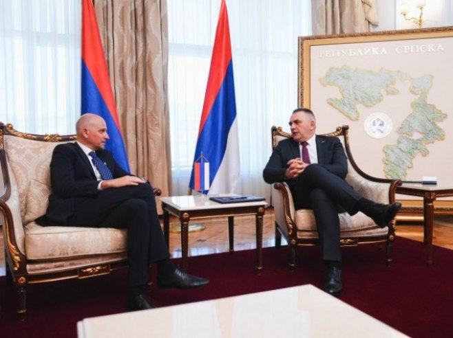 Кристијан Пош и Саво Минић (фото: Влада Републике Српске) Кристијан Пош и Саво Минић (фото: Влада Републике Српске) -