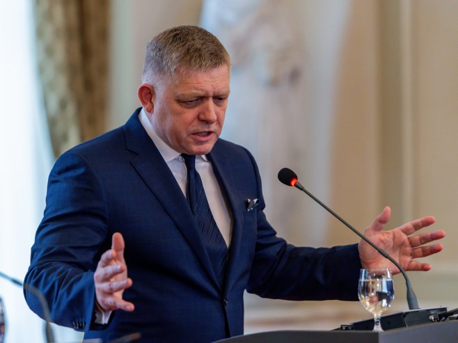 Роберт Фицо (Фото: EPA/DOMINIKA KORTVELYESIOVA) Роберт Фицо (Фото: EPA/DOMINIKA KORTVELYESIOVA) -