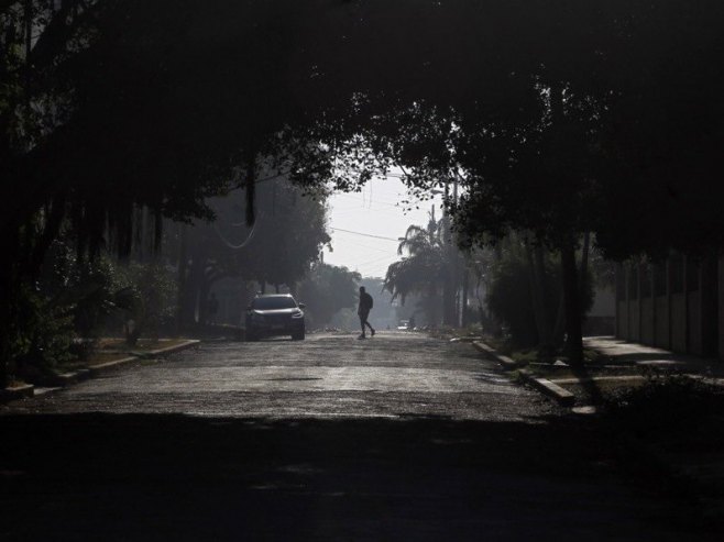 Куба у мраку (Фото: EPA/ERNESTO MASTRASCUSA) Куба у мраку (Фото: EPA/ERNESTO MASTRASCUSA) -