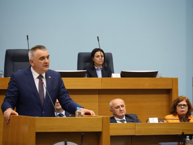 Саво Минић Саво Минић - Фото: ZIPAPHOTO/Borislav Zdrinja