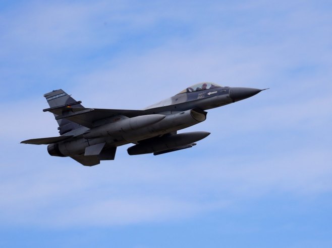 Румунски Ф-16 (фото: PA/Robert Ghement) Румунски Ф-16 (фото: PA/Robert Ghement) -