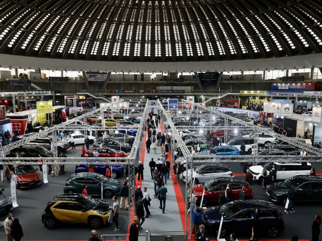 Сајам аутомобила у Београду (Фото: TANJUG/ DEJAN ŽIVANČEVIĆ) Сајам аутомобила у Београду (Фото: TANJUG/ DEJAN ŽIVANČEVIĆ) -