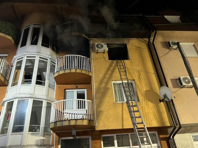 Пожар у Теслићу (Фото: Теслићке новине/facebook.com/teslickenovine) Пожар у Теслићу (Фото: Теслићке новине/facebook.com/teslickenovine) -