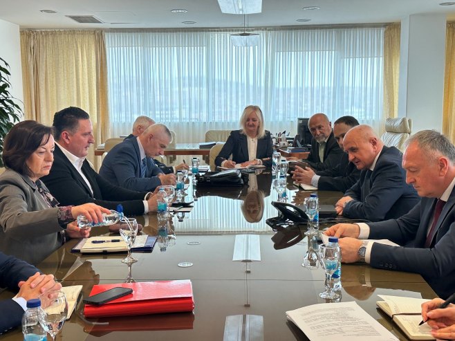 Састанак Састанак - Фото: СРНА