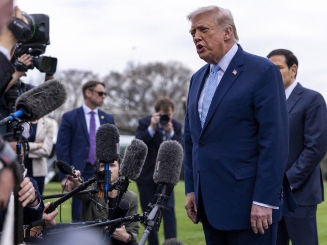 Доналд Трамп (фото: EPA/SHAWN THEW) Доналд Трамп (фото: EPA/SHAWN THEW) -