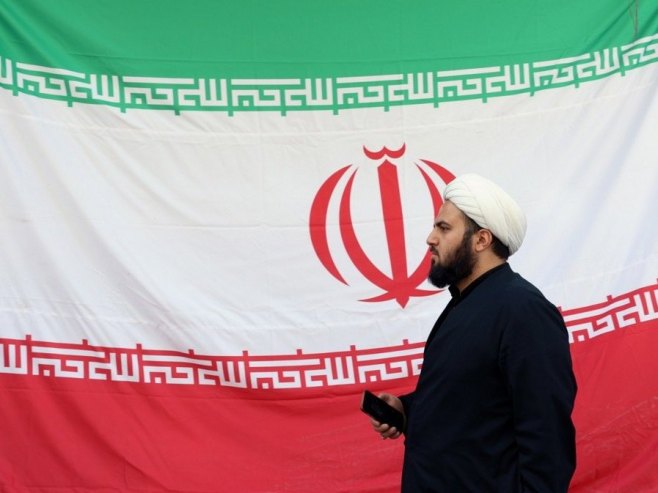 Техеран, Иран (фото: EPA/ABEDIN TAHERKENAREH) Техеран, Иран (фото: EPA/ABEDIN TAHERKENAREH) -