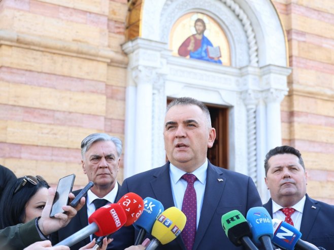 Саво Минић Саво Минић - Фото: ZIPAPHOTO/Borislav Zdrinja