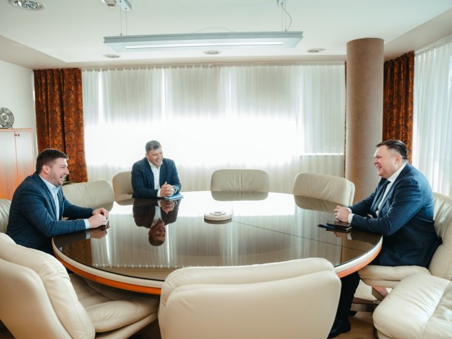 Будимир са начелницима Рогатице и Трнова Будимир са начелницима Рогатице и Трнова - Фото: Уступљена фотографија