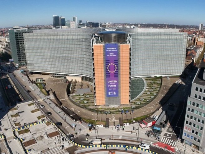 Европска комисија, Брисел (фото: EPA/OLIVIER HOSLET) Европска комисија, Брисел (фото: EPA/OLIVIER HOSLET) -