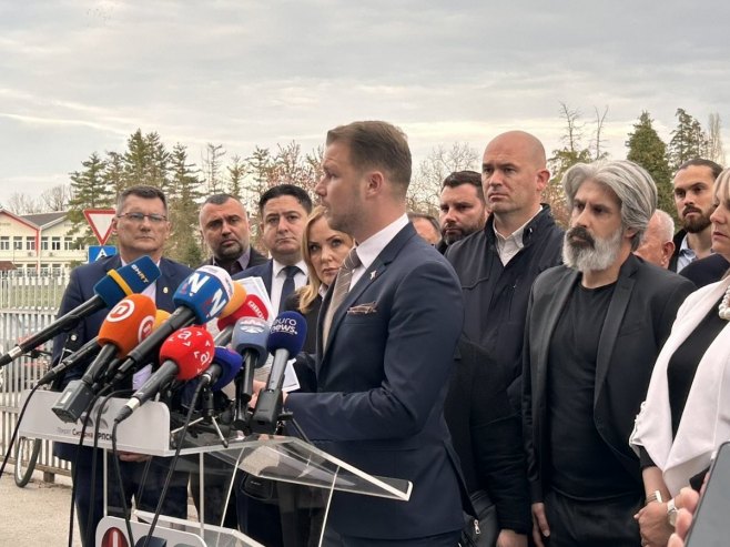 Конференција за новинаре Драшка Станивуковића Конференција за новинаре Драшка Станивуковића - Фото: РТРС