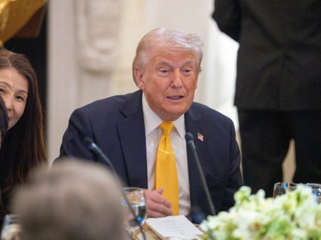 Доналд Трамп (Фото: EPA/AARON SCHWARTZ / POOL) Доналд Трамп (Фото: EPA/AARON SCHWARTZ / POOL) -