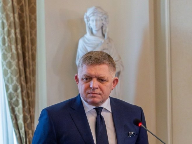 Роберт Фицо (Фото: EPA/DOMINIKA KORTVELYESIOVA) Роберт Фицо (Фото: EPA/DOMINIKA KORTVELYESIOVA) -