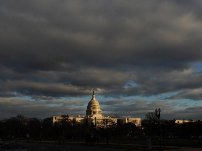 Капитол Хил (фото: EPA/MICHAEL REYNOLDS - илустрација) Капитол Хил (фото: EPA/MICHAEL REYNOLDS - илустрација) -