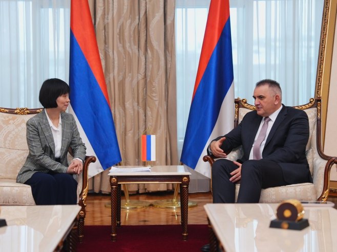 Амбасадорка Кине и Минић Амбасадорка Кине и Минић - Фото: Уступљена фотографија