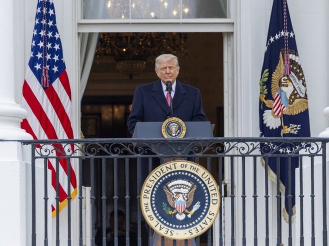 ДОналд Трамп (фото: EPA/SHAWN THEW / POOL) ДОналд Трамп (фото: EPA/SHAWN THEW / POOL) -