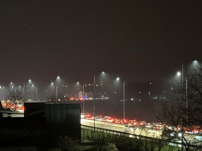 Удес на брзој цести Бањалука - Лакташи (Фото: viber/patrole radari) Удес на брзој цести Бањалука - Лакташи (Фото: viber/patrole radari) -