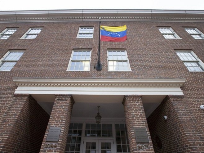 Амбасада Венецуеле у САД (фото: EPA/ERIK S. LESSER - илустрација) Амбасада Венецуеле у САД (фото: EPA/ERIK S. LESSER - илустрација) -