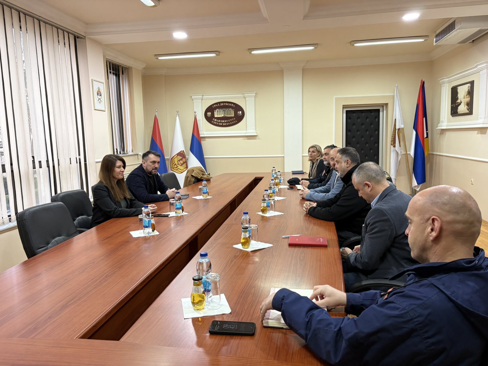 Анђелка Кузмић и Игор Жунић на састанку у Дервенти Анђелка Кузмић и Игор Жунић на састанку у Дервенти - Фото: РТРС