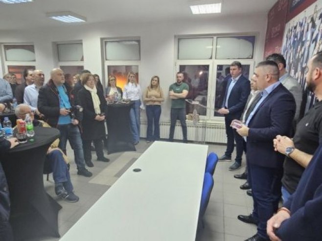 Мркоњић Град: 28 година ОО СНСД-а Мркоњић Град: 28 година ОО СНСД-а - Фото: РТРС