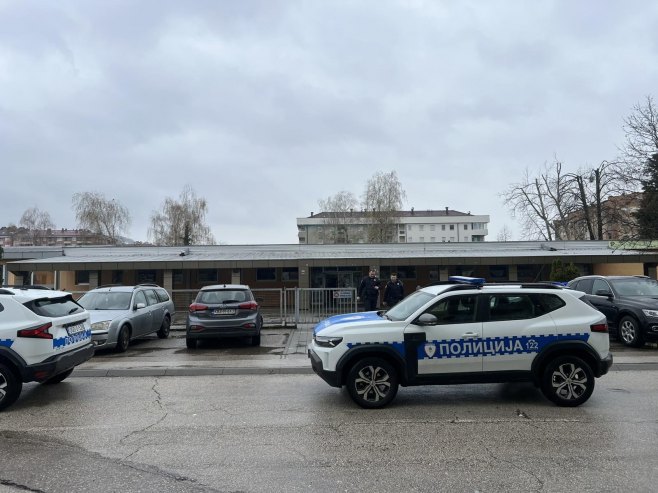 Бањалука, дојава о бомби у основној школи Бањалука, дојава о бомби у основној школи - Фото: РТРС