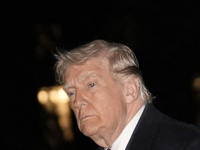 ДОналд Трамп (фото: EPA/Yuri Gripas / POOL) ДОналд Трамп (фото: EPA/Yuri Gripas / POOL) -