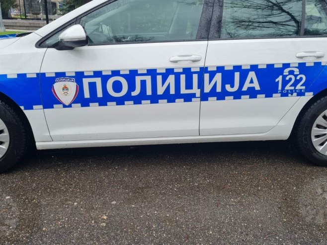 Украо више од 14.000 КМ и златни накит Украо више од 14.000 КМ и златни накит