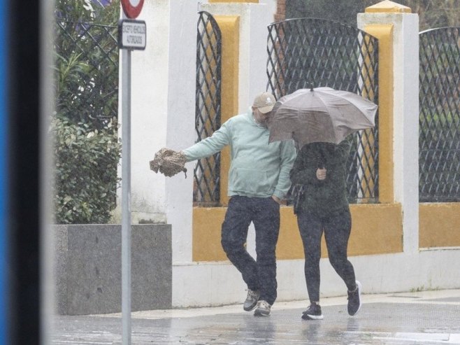 Невријеме (фото: EPA/Alberto Diaz - илустрација) Невријеме (фото: EPA/Alberto Diaz - илустрација) -