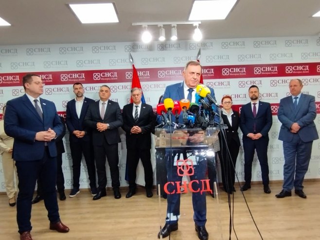 Конференција за новинаре Конференција за новинаре - Фото: РТРС