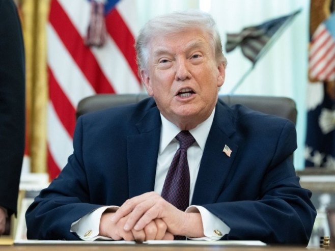 Доналд Трамп (Фото: EPA/AARON SCHWARTZ, илустрација) Доналд Трамп (Фото: EPA/AARON SCHWARTZ, илустрација) -