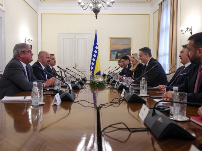 Састанак са Џоном Гинкелом (фото: x.com/Cvijanovic_Z) Састанак са Џоном Гинкелом (фото: x.com/Cvijanovic_Z) -