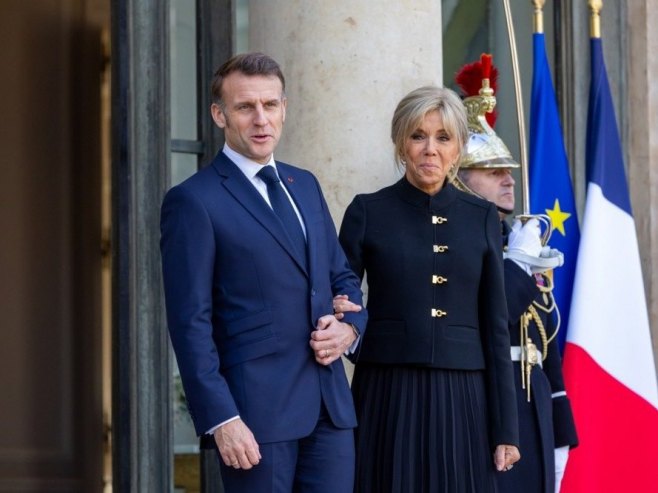 Емануел и Брижит Макрон (Фото: EPA/CHRISTOPHE PETIT TESSON, илустрација) Емануел и Брижит Макрон (Фото: EPA/CHRISTOPHE PETIT TESSON, илустрација) -