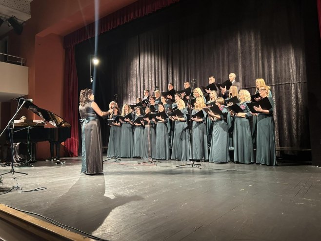 Хор "Трибуниа" одржао концерт у част преминуле чланице Гордане Ковачине Хор "Трибуниа" одржао концерт у част преминуле чланице Гордане Ковачине