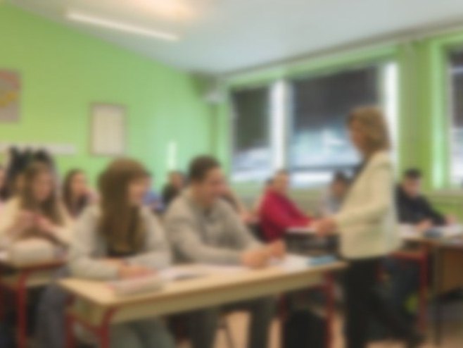 Насиље у школама постаје озбиљан друштвени проблем - потребна хитна реакција и системска рјешења (ВИДЕО) Насиље у школама постаје озбиљан друштвени проблем - потребна хитна реакција и системска рјешења (ВИДЕО)