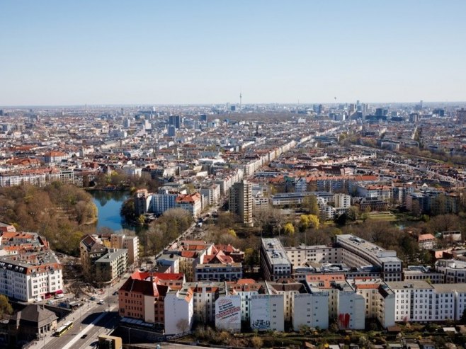 Пожар у центру Берлина, 17 особа повријеђено Пожар у центру Берлина, 17 особа повријеђено