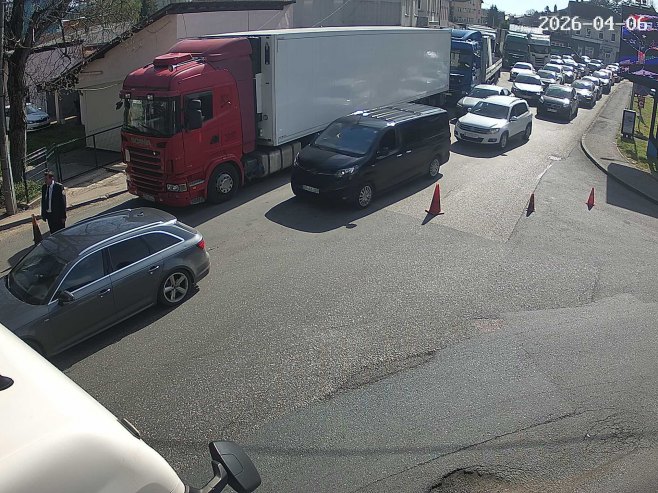 Гранични прелаз Градишка (фото: ams-rs.com) Гранични прелаз Градишка (фото: ams-rs.com) -