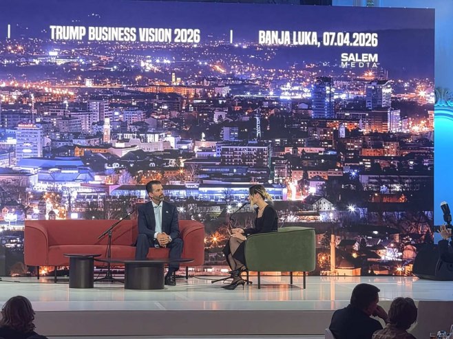 Доналд Трамп Млађи на панелу, Бански двор Бањалука Доналд Трамп Млађи на панелу, Бански двор Бањалука - Фото: РТРС